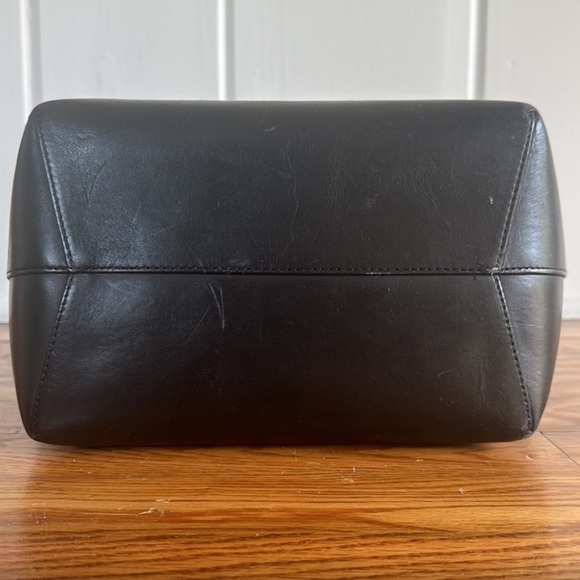 SOLD❤️ MANSUR GAVRIEL Large Leather Bucket Bag Black Gold w/ Wristlet Pouch - Picture 8 of 14